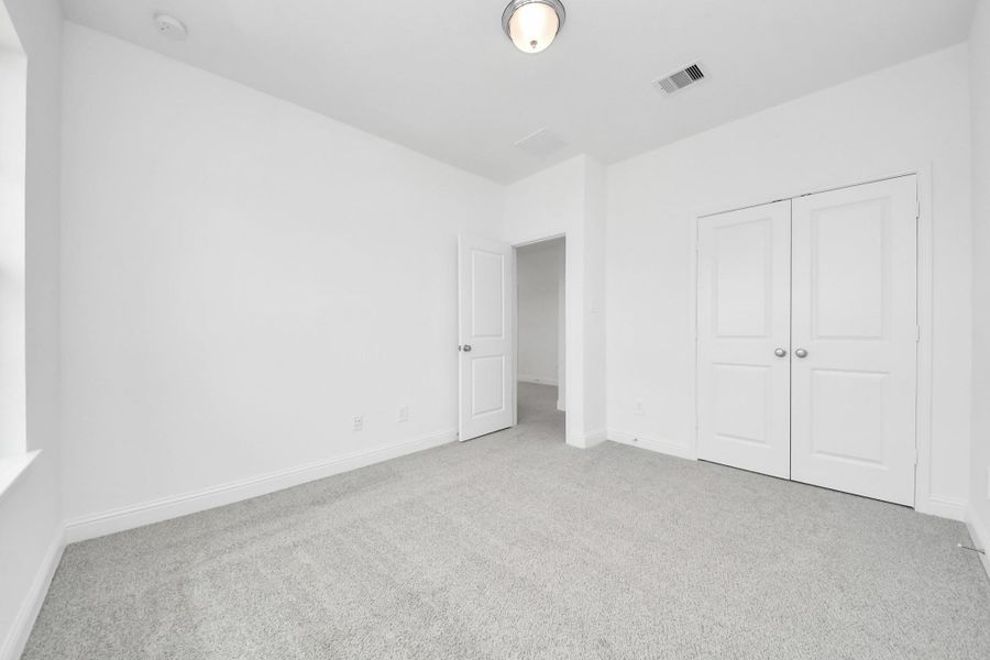 Spacious, unfurnished interior of a new home in , Missouri City (Image 35).