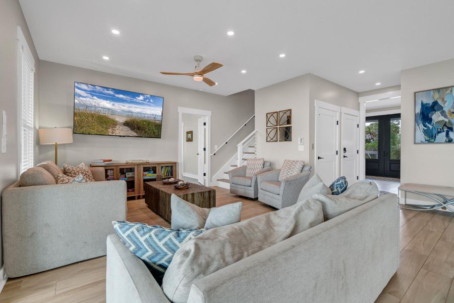Furnished interior view inside a new home in , Edisto Island (Image 50).