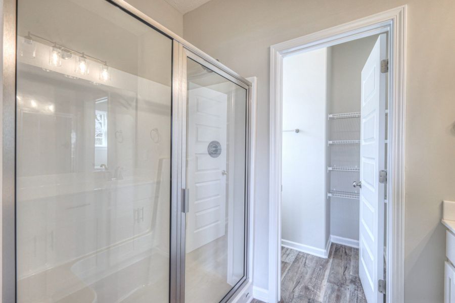 Image 33 of a home in Fox Run.