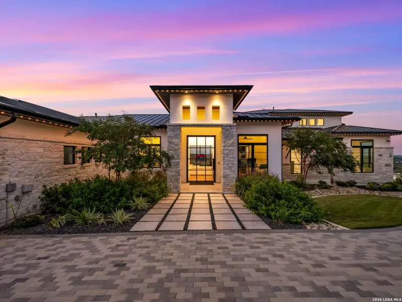Exterior details and patio area of a home in , San Antonio (Image 32).