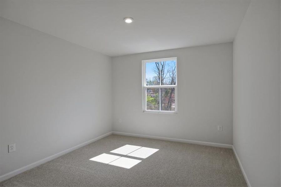 Spacious, unfurnished interior of a new home in Beech Glen, Anderson (Image 17).