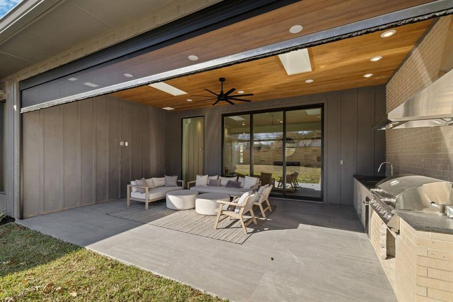 Exterior details and patio area of a home in , Farmers Branch (Image 2). Exterior details and patio area of a home in , Farmers Branch (Image 2).