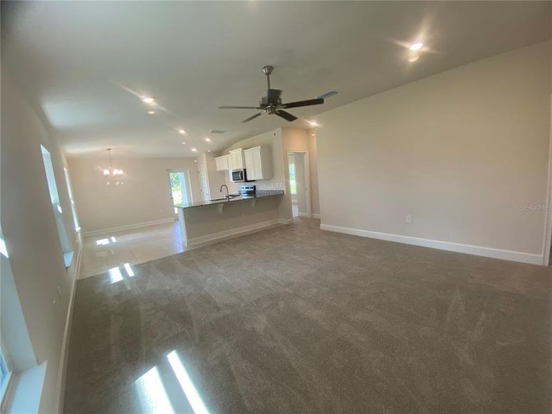 Spacious, unfurnished interior of a new home in , St. Cloud (Image 7).