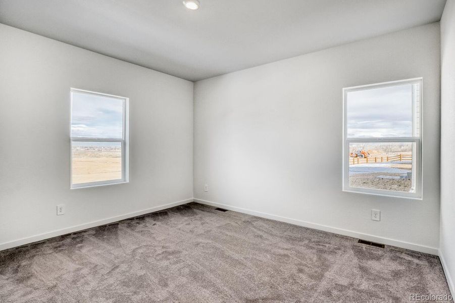 Spacious, unfurnished interior of a new home in Eastcreek Farm, Thornton (Image 9).