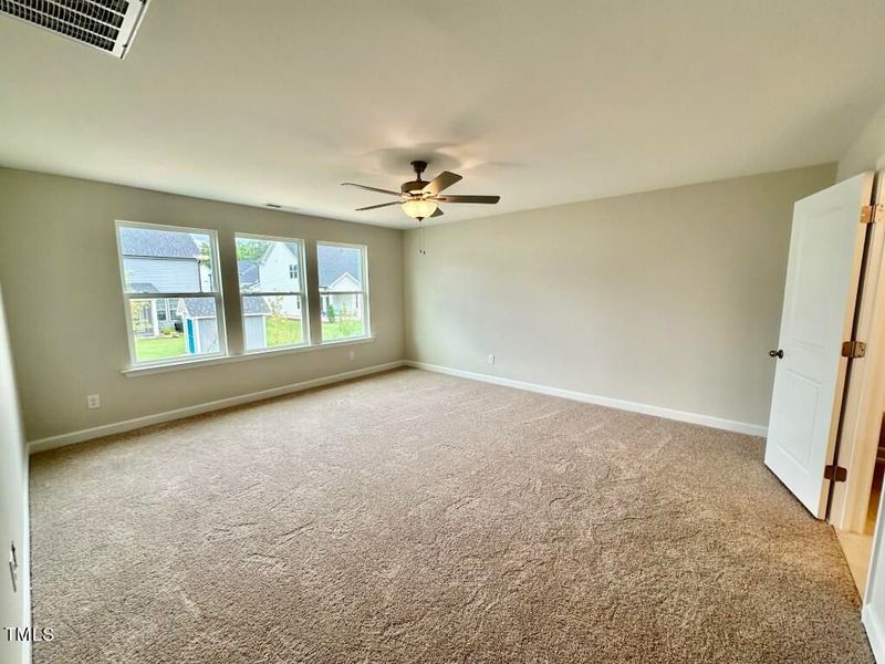 Spacious, unfurnished interior of a new home in Glenmere, Knightdale (Image 84). Spacious, unfurnished interior of a new home in Glenmere, Knightdale (Image 84).