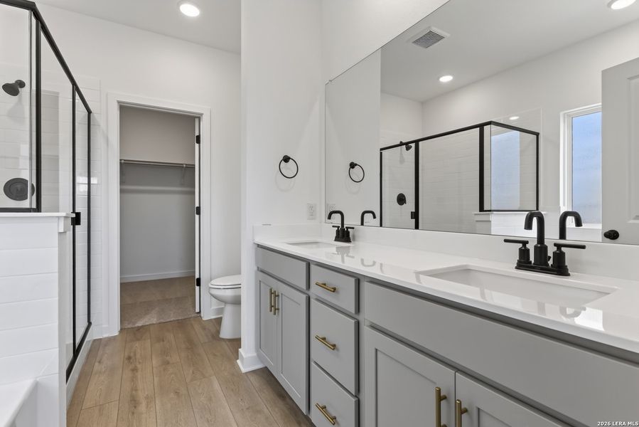 Furnished interior view inside a new home in Nopal Valley, San Antonio (Image 7).