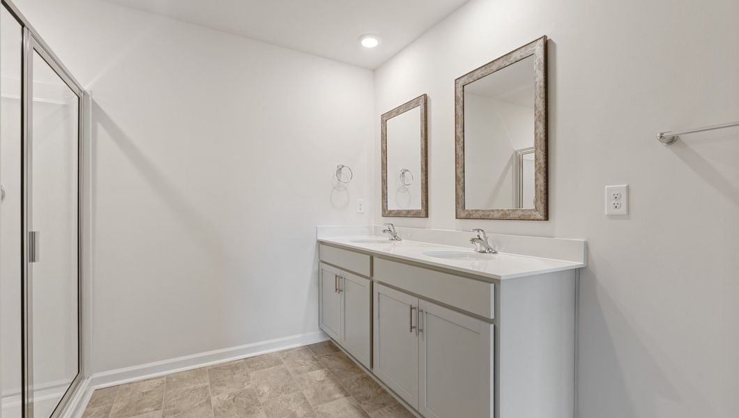 Furnished interior view inside a new home in Gibson Grove, Laurens (Image 11).