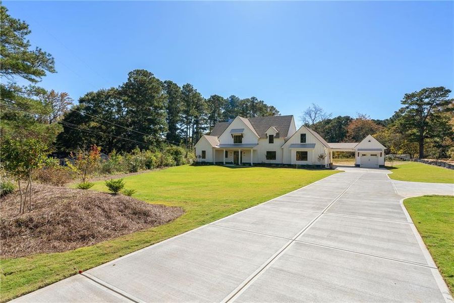 Image 75 of a home in .