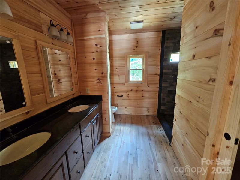 Image 37 of a home in . Image 37 of a home in .