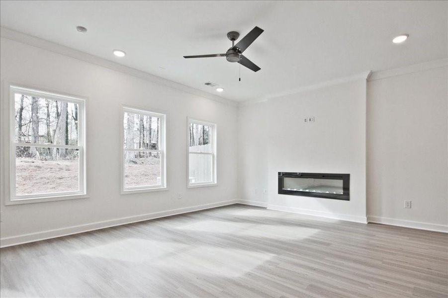Spacious, unfurnished interior of a new home in River Walk Place, Lawrenceville (Image 30).