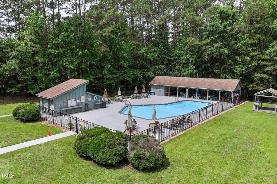 07_632_Angus_Ct_Sanford_NC_27332_USA-Ext