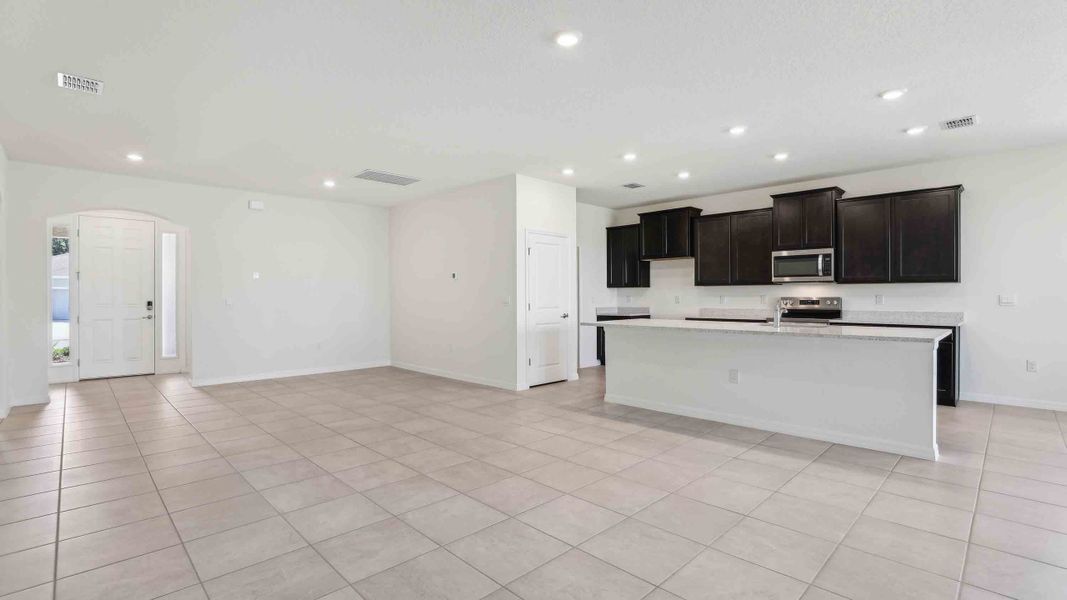 Image 17 representing the Laurel by D.R. Horton in Ocala Preserve, Ocala, FL.