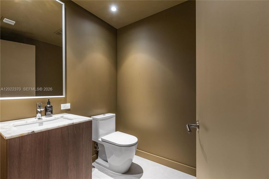 Furnished interior view inside a new home in Five Park, Miami Beach (Image 10).