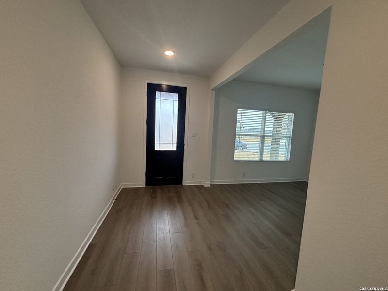 Spacious, unfurnished interior of a new home in Saddlebrook Ranch, Schertz (Image 30).
