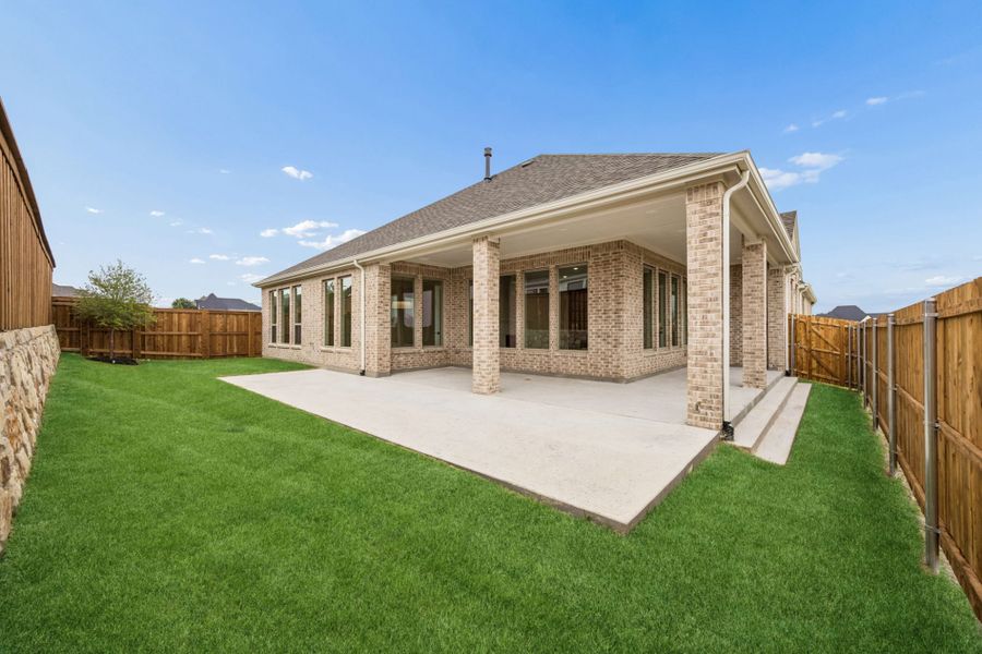 Exterior details and patio area of a home in Mustang Lakes, Celina (Image 4).