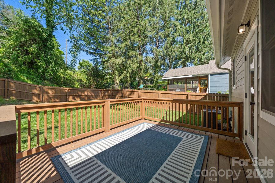 Back Deck for Grilling and Entertaining Back Deck for Grilling and Entertaining