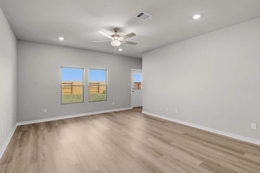 Spacious, unfurnished interior of a new home in Cypress Green, Hockley (Image 15).