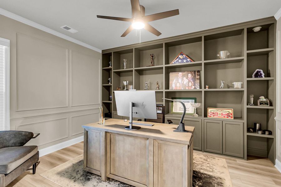 Furnished interior view inside a new home in Sea Island Preserve, Johns Island (Image 31).