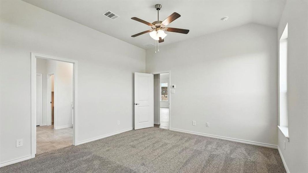 Spacious, unfurnished interior of a new home in , Anna (Image 12).