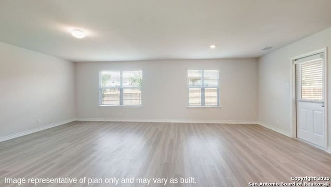 Spacious, unfurnished interior of a new home in Redbird Ranch, San Antonio (Image 17).