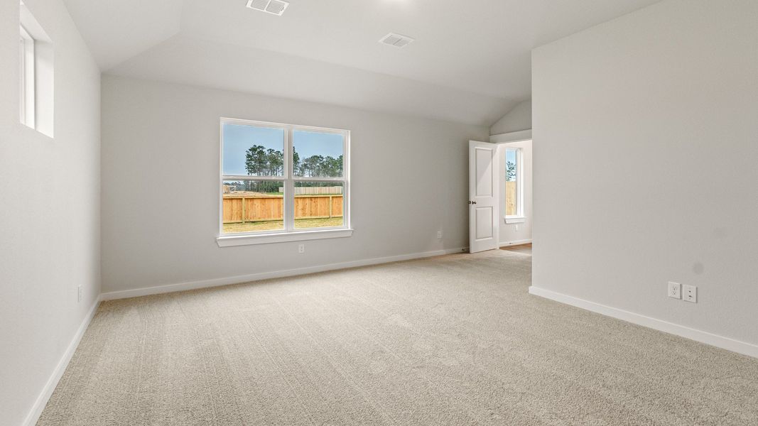 Furnished interior view inside a new home in Cielo, Conroe (Image 18).