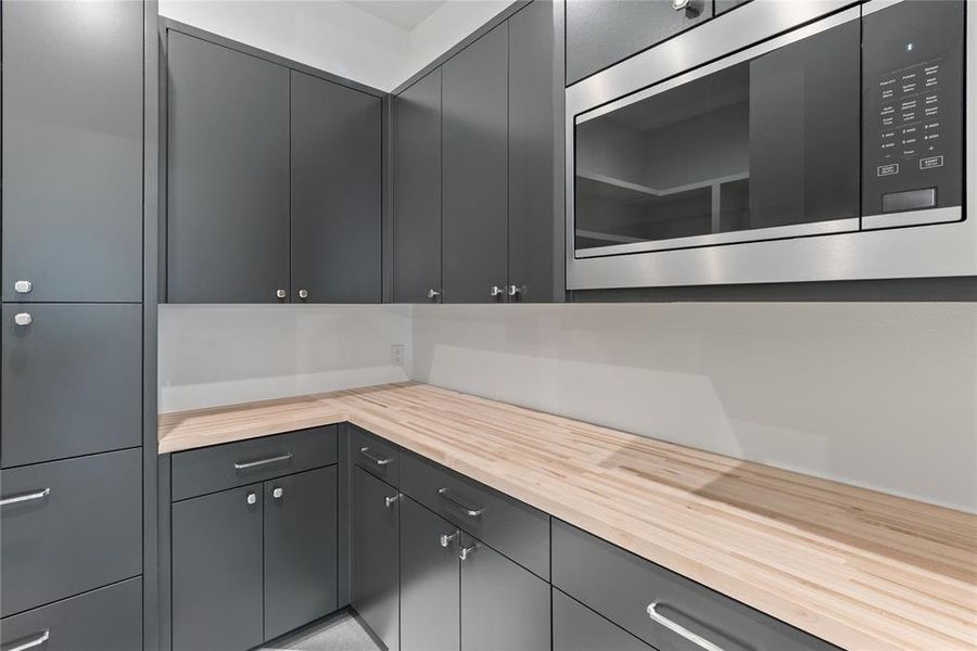 Furnished interior view inside a new home in , Dallas (Image 11).