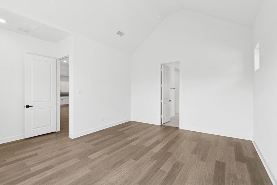 Spacious, unfurnished interior of a new home in Riceland 60’ Homesites, Mont Belvieu (Image 13). Spacious, unfurnished interior of a new home in Riceland 60’ Homesites, Mont Belvieu (Image 13).