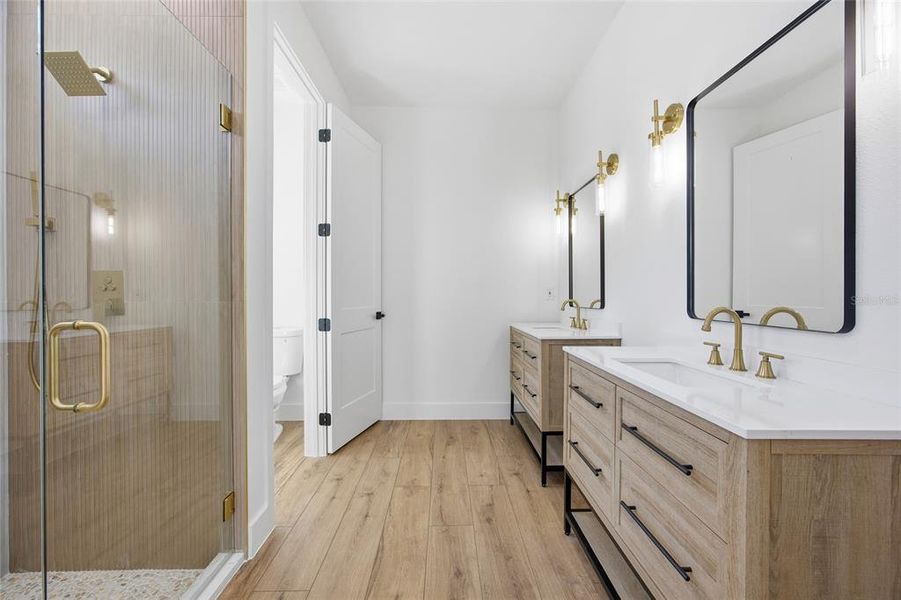 Furnished interior view inside a new home in , Dunnellon (Image 9).