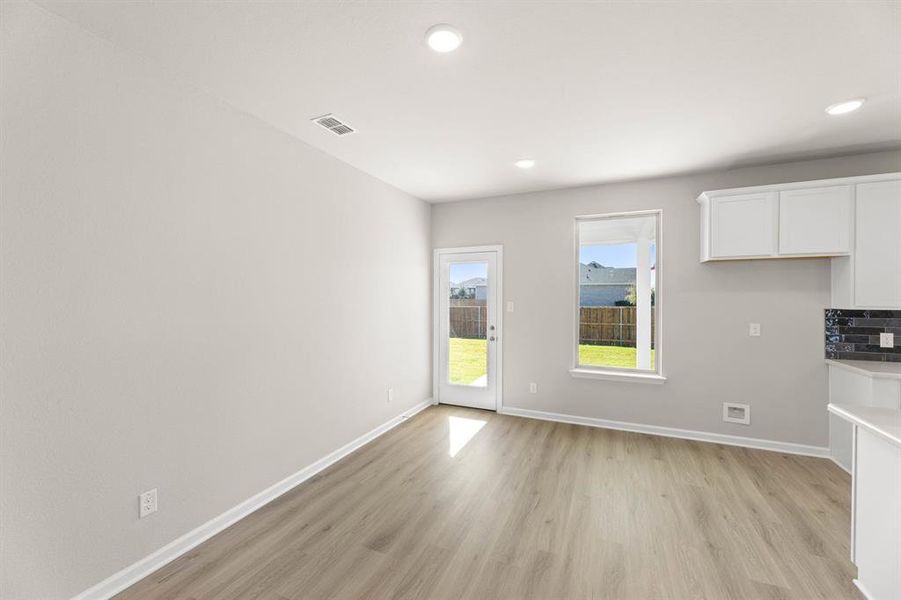 Dining Area Dining Area