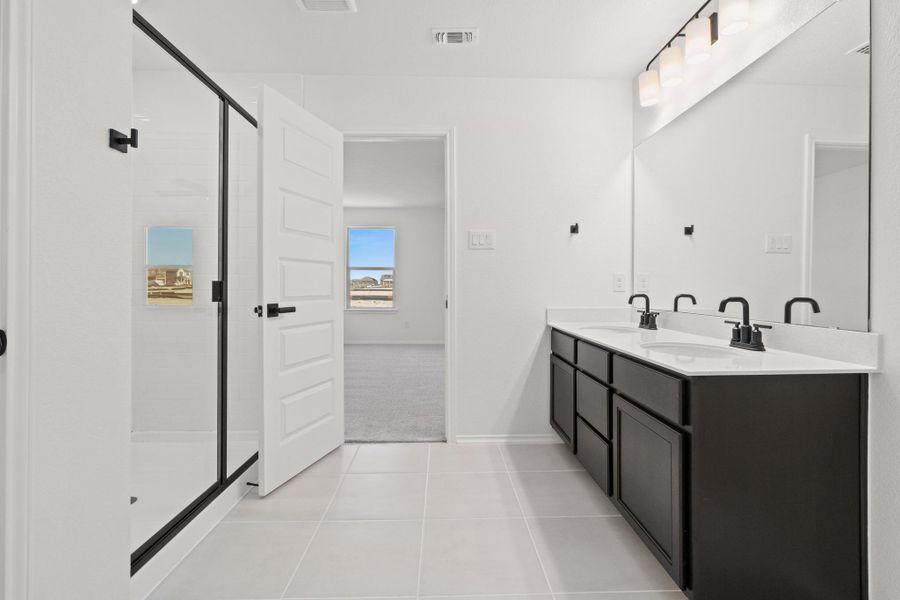 Furnished interior view inside a new home in Salerno - Heritage Collection, Round Rock (Image 13).