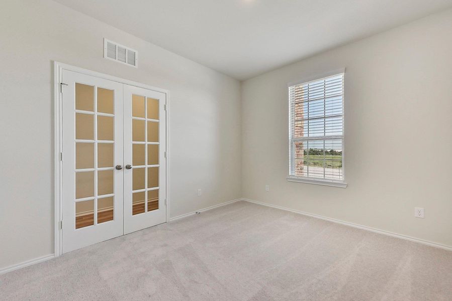 Spacious, unfurnished interior of a new home in Larson Crossing, Elgin (Image 17).