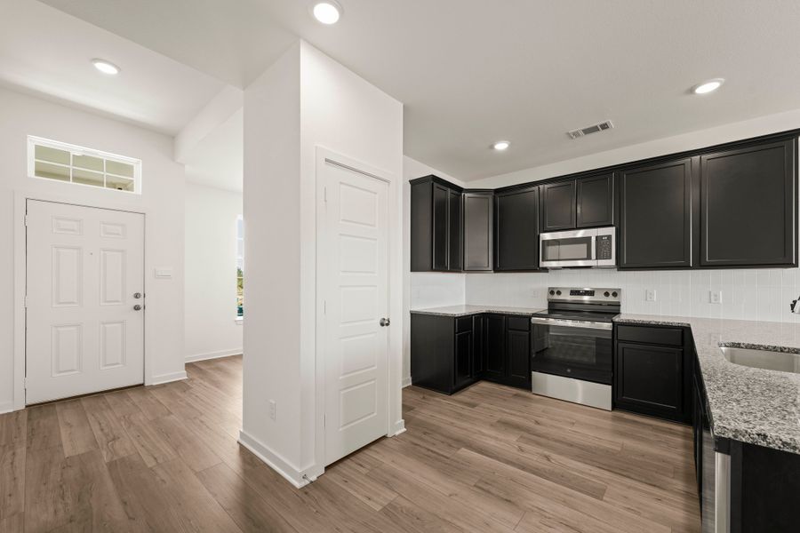 Furnished interior view inside a new home in Eagles Landing, Waco (Image 5).