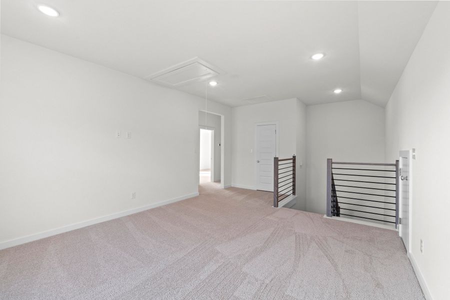 Spacious, unfurnished interior of a new home in Prairie Winds, Hutto (Image 31).