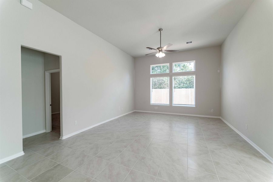 Spacious, unfurnished interior of a new home in Martha's Vineyard, Alvin (Image 18).