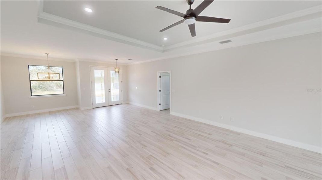 Spacious, unfurnished interior of a new home in , Port Charlotte (Image 10).