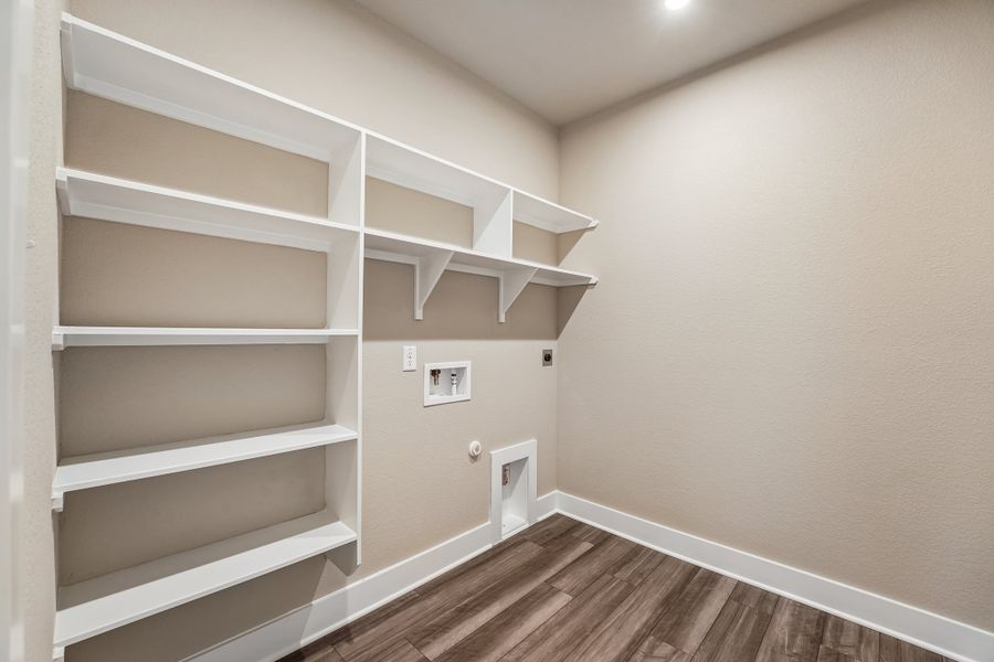 Spacious, unfurnished interior of a new home in Hartrick Ranch, Temple (Image 8).