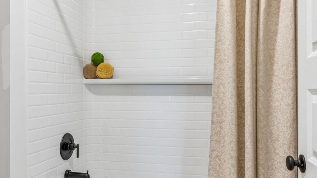 Representative interior finishes for a home built from the Manning by D.R. Horton in Reserve at Hickory Ridge, Columbia (Image 71).