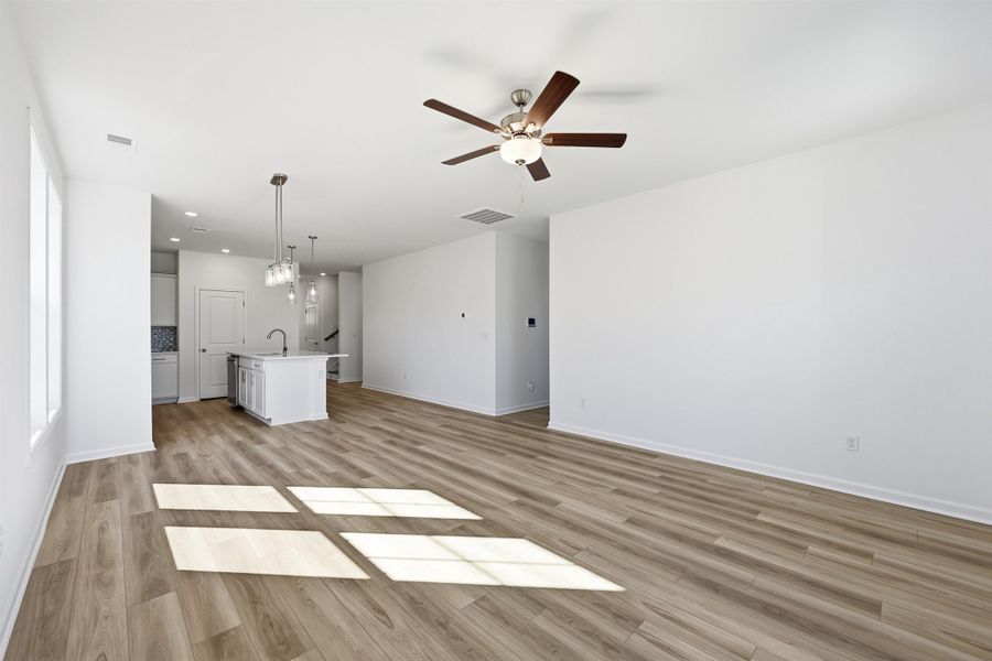 Spacious, unfurnished interior of a new home in Edgefield, Loris (Image 16). Spacious, unfurnished interior of a new home in Edgefield, Loris (Image 16).