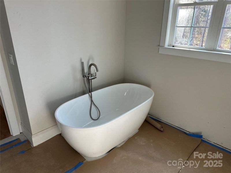 Image 40 of a home in .