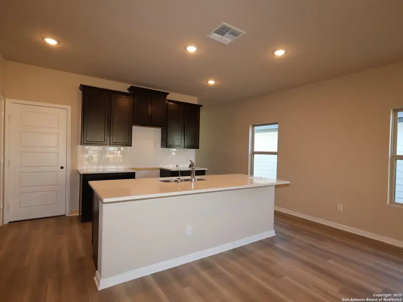 Furnished interior view inside a new home in Winding Brook, San Antonio (Image 7). Furnished interior view inside a new home in Winding Brook, San Antonio (Image 7).