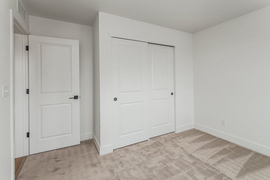 Spacious, unfurnished interior of a new home in Bloom, Fort Collins (Image 37).