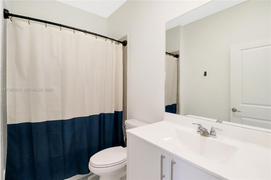 Furnished interior view inside a new home in , Homestead (Image 46).