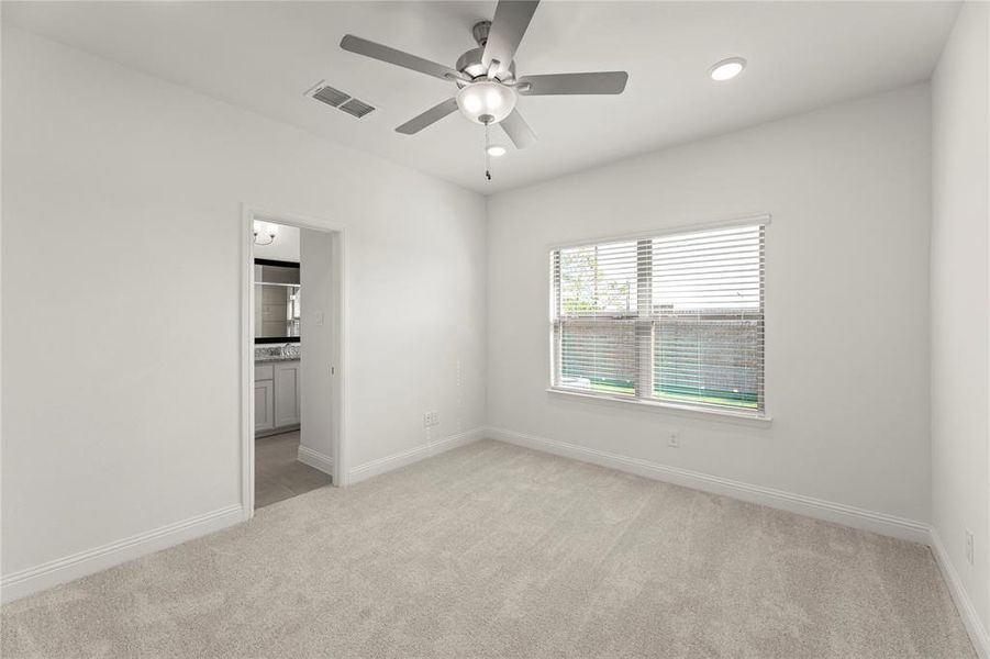 10_1072 Happy Holly, Lavon 10_1072 Happy Holly, Lavon