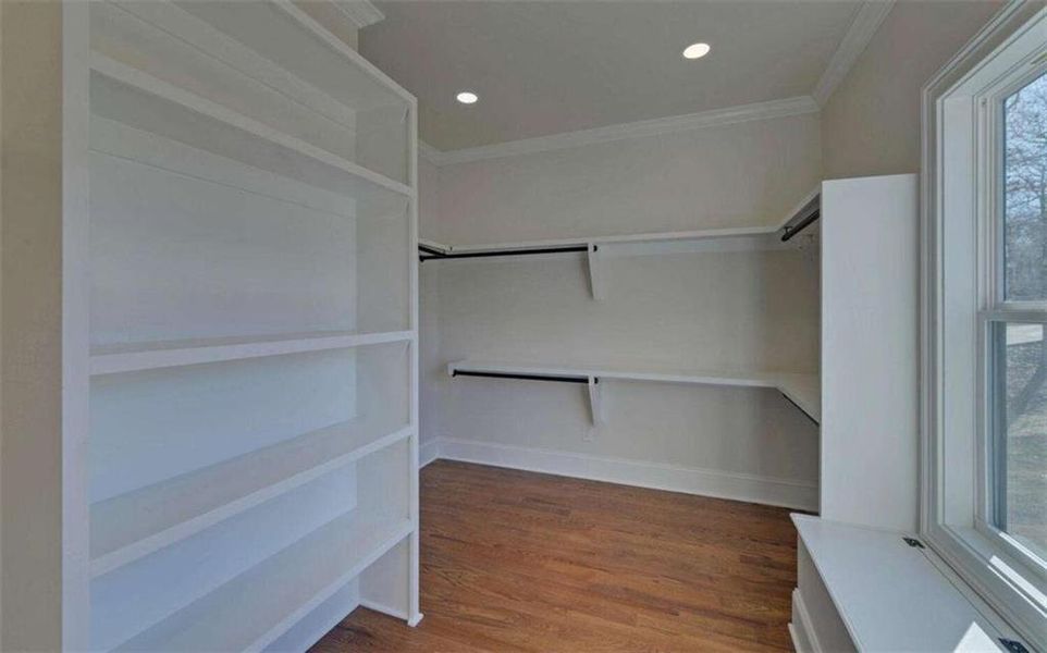 Spacious, unfurnished interior of a new home in , Clarkesville (Image 69).