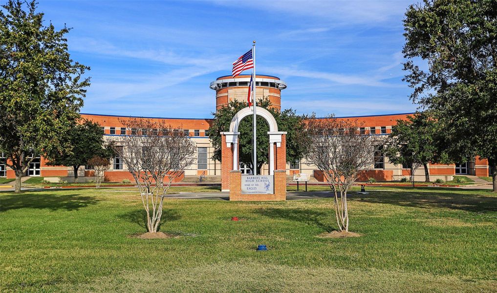 Students are zoned to Barbers Hills High School. Students are zoned to Barbers Hills High School.