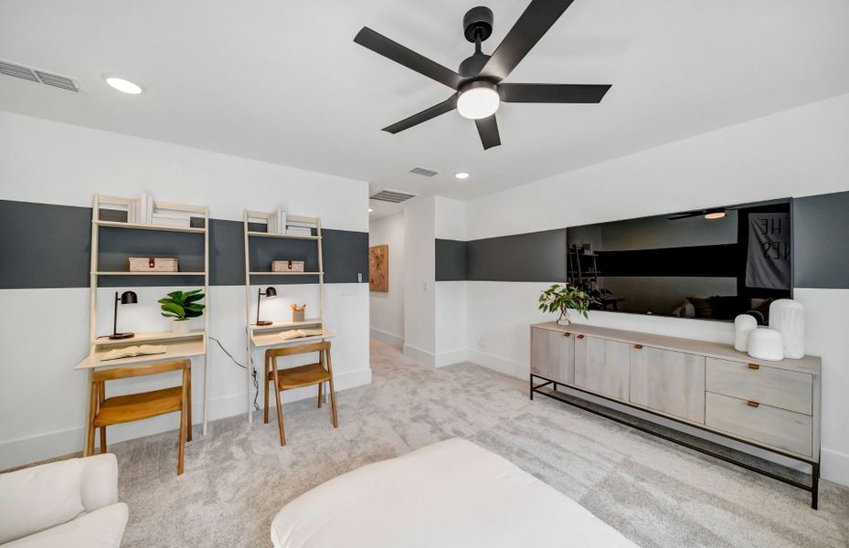Furnished interior view inside a new home in Oakleaf Chase, Blythewood (Image 9).