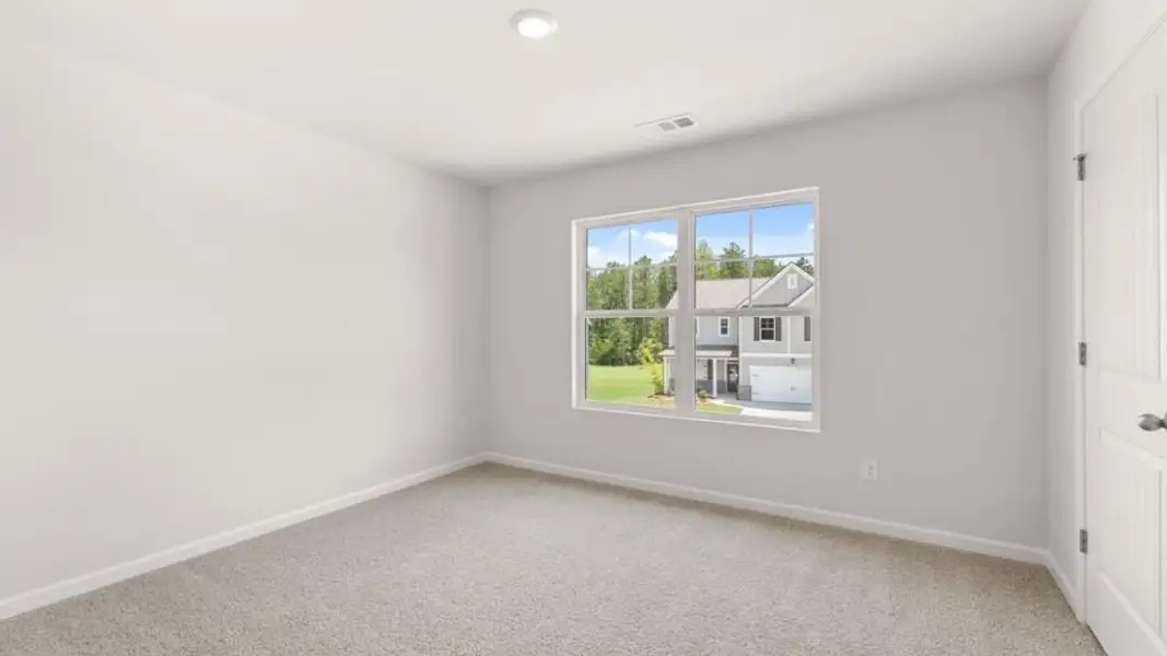 Spacious, unfurnished interior of a new home in Lost Creek, Dallas (Image 32).