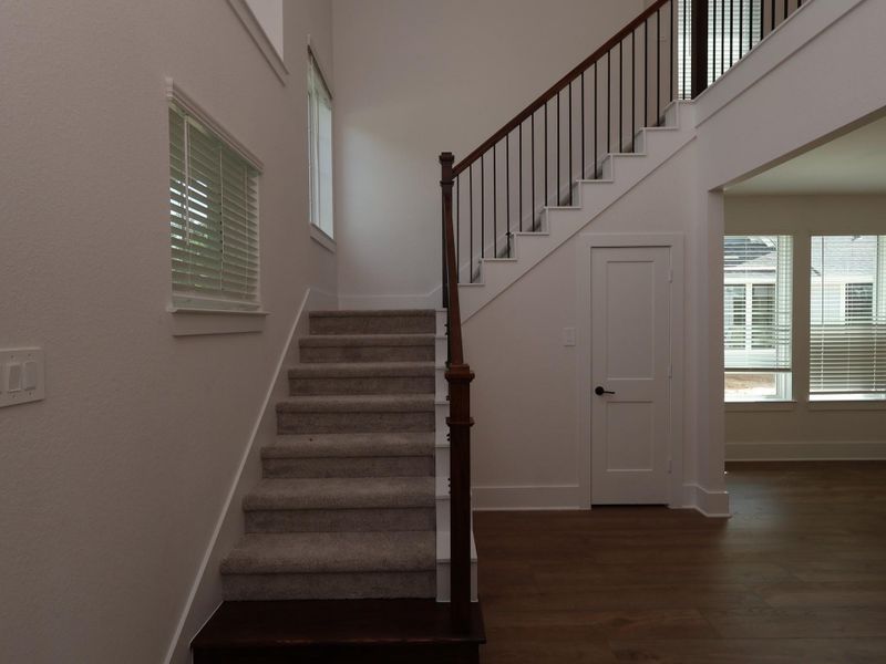 Spacious, unfurnished interior of a new home in The Oaks on 6th Street, Magnolia (Image 9).