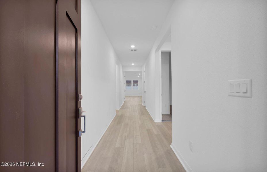 Spacious, unfurnished interior of a new home in Double Branch, Middleburg (Image 19). Spacious, unfurnished interior of a new home in Double Branch, Middleburg (Image 19).