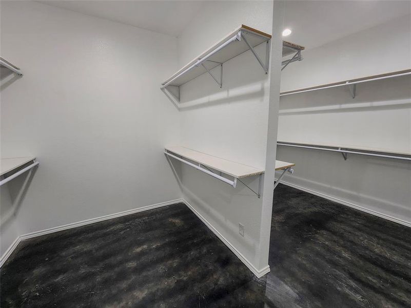 Spacious, unfurnished interior of a new home in , Kennedale (Image 15).